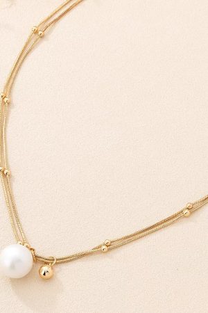 Colorful Imitation Pearl Necklace for Girls - Light Luxury Clavicle Chain with High-Quality Elegance and Trendy Style