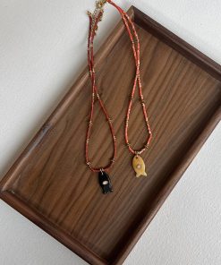 Colorful Shell Clavicle Chain Necklace - Minimalist Artistic Accessory, Versatile French High-End Design, Light Luxury Fashion Statement