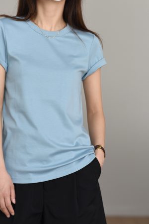 Comfortable Solid Color Slimming T-Shirt - Short Sleeve Round Neck Basic Tee for Summer Fashion in Multi-Colors