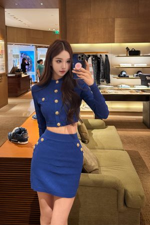 Countess's Daughter Socialite Style Two-Piece Bodycon Top and Ultra-Short Skirt Set for Chic Y2K Fashion