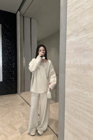 Cozy Knit Two-Piece Relaxation Set for Women - High-End Cashmere-Like Round Neck in Two Colors, Perfect for Casual Chic Style