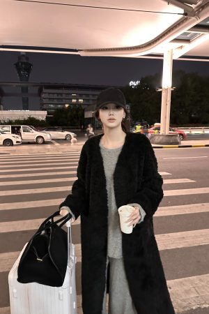 Cozy Knit Two-Piece Relaxation Set for Women - High-End Cashmere-Like Round Neck in Two Colors, Perfect for Casual Chic Style