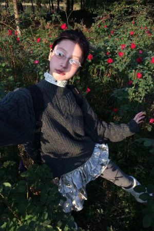 Cozy Pumpkin Gray Long Sleeve Knitted Pullover Sweater with Textured Round Neck for Fall Fashion