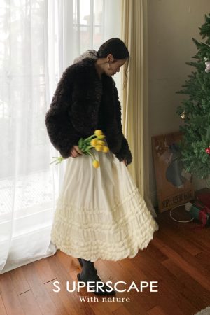 Cream Lace Multi-Pleat Skirt with Pleated Waist and Pockets - Elegant Cake Style for 90s or Y2K Fashion Lovers