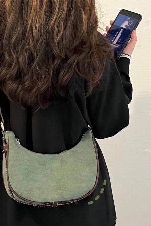 Crescent-Shaped Crossbody Bag for Women - Versatile High-End Underarm Tote for Spring/Summer 2025 Fashion