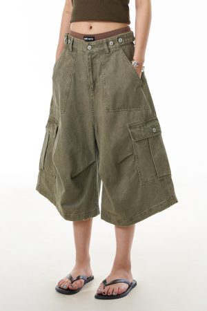 Cropped Retro Apricot Cargo Pants for Women, American Style Pleated Multi-Pocket Wide-Leg Shorts, Casual Y2K Fashion