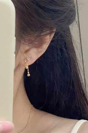 Cute Five-Pointed Star Earrings for Women - Korean & Japanese Style, Face-Enhancing, Versatile Design, 2025 New Model