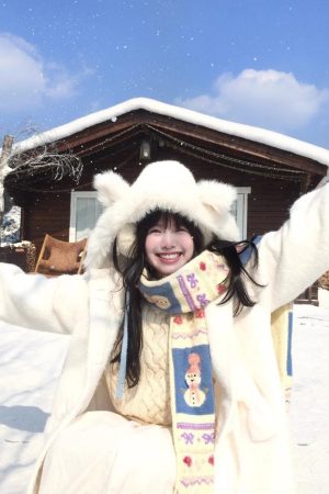 Cute Jacquard Snowman Tassel Scarf - Thickened Warm Neck Guard for Women, Versatile Autumn & Winter Accessory 2025