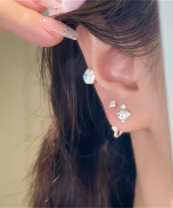 Cute Kitten Paw Earrings for Girls - Minimalist Elegant Ear Studs, High-Quality Fashion Accessories, Perfect for Animal Lovers