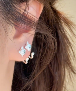 Cute Kitten Paw Earrings for Girls - Minimalist Elegant Ear Studs, High-Quality Fashion Accessories, Perfect for Animal Lovers