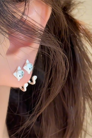 Cute Kitten Paw Earrings for Girls - Minimalist Elegant Ear Studs, High-Quality Fashion Accessories, Perfect for Animal Lovers