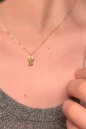 Cute Playful Little Fish Minimalist Necklace â€“ 2025 Korean Style Clavicle Chain for High-End Fashion Lovers