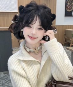 Cute Y2K Rabbit Necklace Plush Bear Choker Neck Chain for Spicy Girls - Doll Sweater Clavicle Chain Accessory