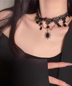 Dark Retro Halloween Choker Necklace with Black Pendant, Lace Trim, and Tassels for Women - Gothic Y2K Style Accessory