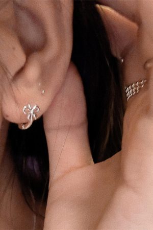 Delicate Butterfly Knot Earrings for Girls - Mini Sleep Ear Clips, Nurturing Ear Holes, Comfortable Ear Bone Studs