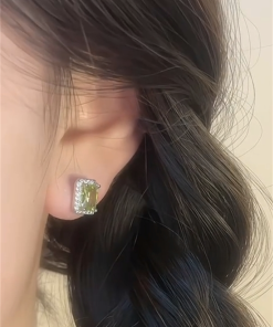 Delicate Green Diamond Square Zircon Earrings - Sleep-In, Removable, Versatile Fashion Accessories for Everyday Wear