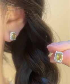 Delicate Green Diamond Square Zircon Earrings - Sleep-In, Removable, Versatile Fashion Accessories for Everyday Wear