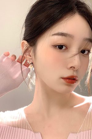 Delicate Spring Cat's Eye Bowknot Stud Earrings for Women, Elegant Korean Style, Simple Versatile Fashion Ear Accessories