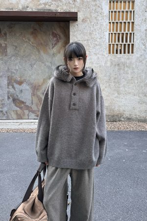Detachable Fur Collar Sweater for Women - High-End Loose Knit Jacket in Lazy Style for Men - Chic Outerwear