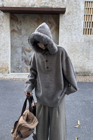 Detachable Fur Collar Sweater for Women - High-End Loose Knit Jacket in Lazy Style for Men - Chic Outerwear