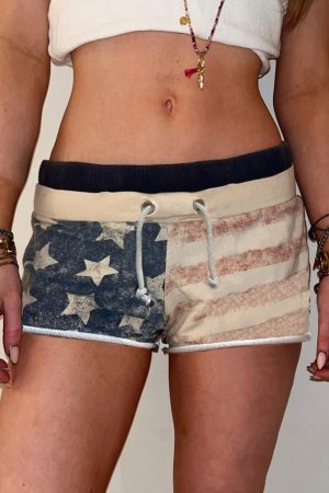 Distressed Low-Waist Tied Hot Pants with Millennium Retro National Flag Print - Casual Y2K American Style