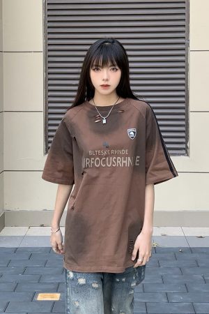 Distressed Vintage Loose Fit Short-Sleeve Unisex American T-Shirt - High Street Hip-Hop Style, Streetwear Essential
