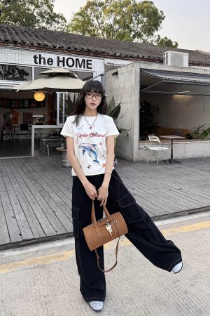 Dolphin Print Short Sleeve T-Shirt for Women, Slim Fit, Vintage Summer Style, 90s American Trendy Fashion