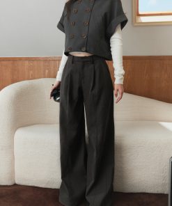 Double-Breasted Trench Vest with 3D Cutting Design - Loose Slimming Short-Sleeve Jacket for Chic Layering