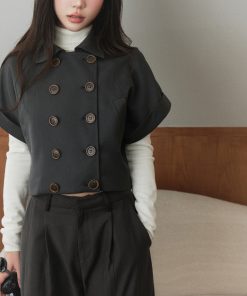 Double-Breasted Trench Vest with 3D Cutting Design - Loose Slimming Short-Sleeve Jacket for Chic Layering