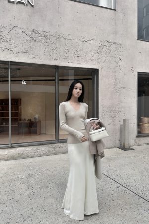 Double-Layer Fleece-Lined Flared Hem Skirt - High-End A-Line for Autumn Winter Fashion, Cozy Layered Style