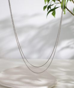Double-Layer Minimalist Chain Necklace for Women - Ultra-Fine Metal Clavicle Layered Jewelry, Versatile European and American Style