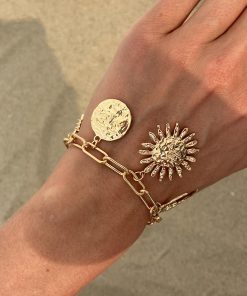 Double-Layer Vintage Crescent Pendant Necklace for Women, Personalized Chain with Relief Portrait & Tassel - European and American Style