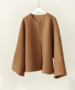 Double-Sided Cashmere Wool Short Coat, No-Button Design, Chic Short Silhouette, High-Quality Outerwear