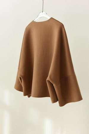 Double-Sided Cashmere Wool Short Coat, No-Button Design, Chic Short Silhouette, High-Quality Outerwear