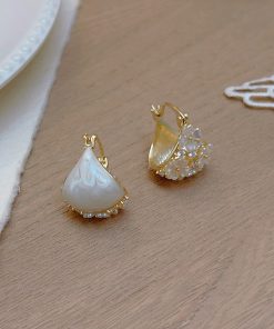 Double-Sided Floral Ear Clips - Elegant Light Luxury Hoop Earrings for Women, Versatile Niche Design for a Fairy-Tale Look