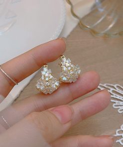 Double-Sided Floral Ear Clips - Elegant Light Luxury Hoop Earrings for Women, Versatile Niche Design for a Fairy-Tale Look