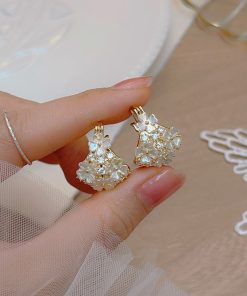 Double-Sided Floral Ear Clips - Elegant Light Luxury Hoop Earrings for Women, Versatile Niche Design for a Fairy-Tale Look