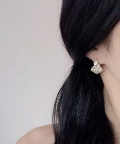 Double-Sided Floral Ear Clips - Elegant Light Luxury Hoop Earrings for Women, Versatile Niche Design for a Fairy-Tale Look
