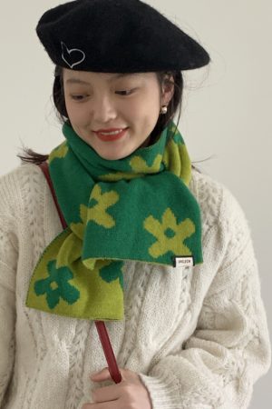 Double-Sided Small Flower Knitted Wool Scarf for Women - Black and White Faux Cashmere Neck Warmer, Korean Style for Autumn and Winter