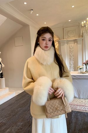 Double-Sided Wool Coat with Fox Fur Cuffs and Collar for Women, Autumn Winter Fashion, Elegant Short Jacket