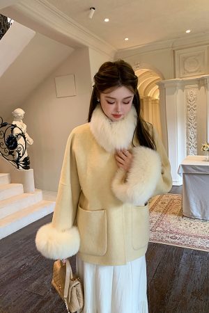 Double-Sided Wool Coat with Fox Fur Cuffs and Collar for Women, Autumn Winter Fashion, Elegant Short Jacket