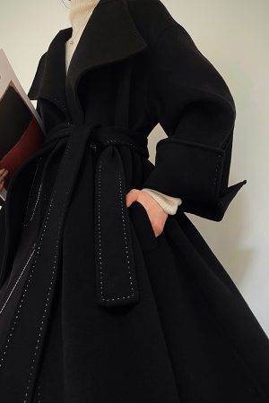 Double-Sided Wool Coat with Large Lapels - High-End Quality, Elegant Long Outerwear for Winter, Sea Salt Twilight Color, 90s Inspired Fashion