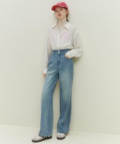 Downtown Comfy Outfits, Black Long Sleeves Outfit - Double Buttoned Light Washed Jeans