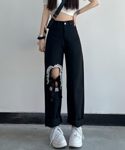 Easy Cute Outfit Ideas, Flirty Fashion Aesthetic - Lace Up Knee Washed Jeans