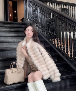 Eco-Friendly Winter Mink Fur Short Coat for Women, Suede Lining, Luxurious Warmth, Chic Style, Perfect for Cold Weather