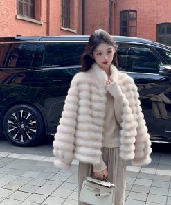 Eco-Friendly Winter Mink Fur Short Coat for Women, Suede Lining, Luxurious Warmth, Chic Style, Perfect for Cold Weather