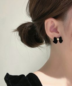 Elegant 925 Silver Needle Velvet Bow Tassel Earrings for Women, High-End Niche Design Ear Studs