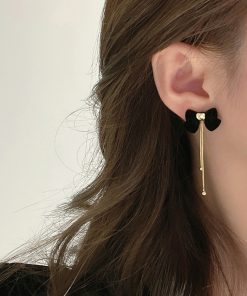 Elegant 925 Silver Needle Velvet Bow Tassel Earrings for Women, High-End Niche Design Ear Studs