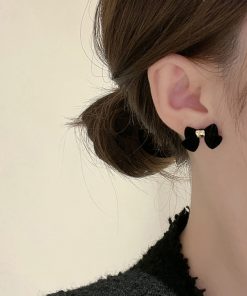 Elegant 925 Silver Needle Velvet Bow Tassel Earrings for Women, High-End Niche Design Ear Studs