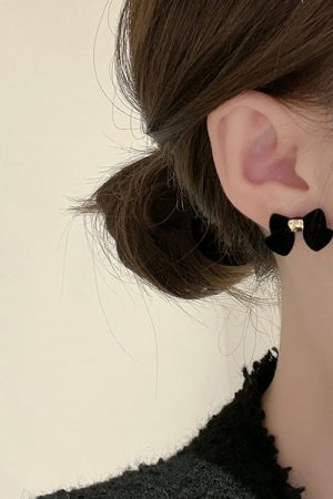 Elegant 925 Silver Needle Velvet Bow Tassel Earrings for Women, High-End Niche Design Ear Studs